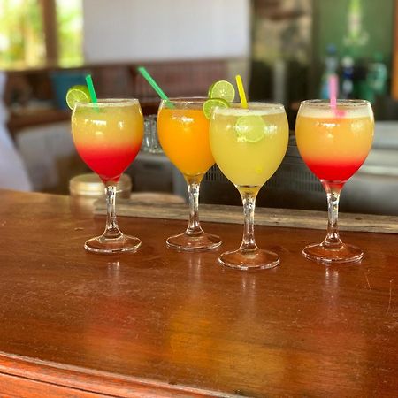 Marcelo Beach Club Ломе Экстерьер фото