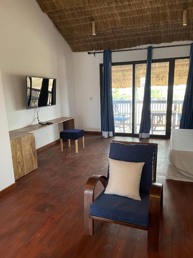 Marcelo Beach Club Ломе Экстерьер фото