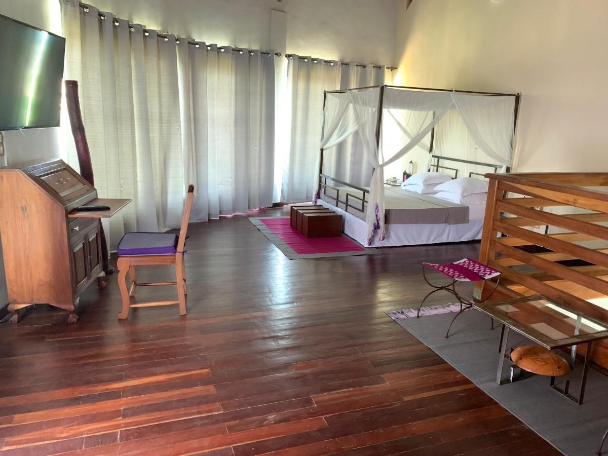 Marcelo Beach Club Ломе Экстерьер фото